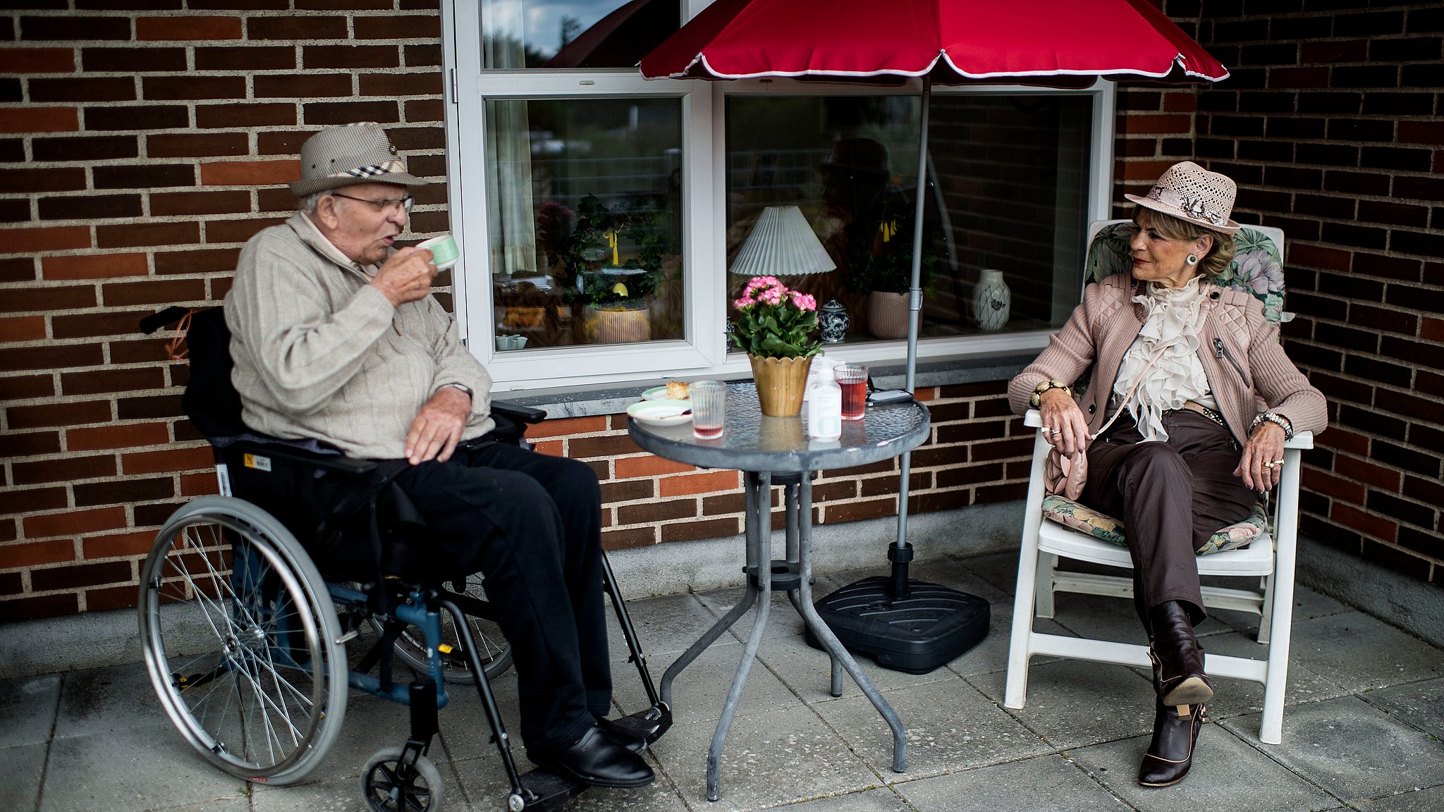 Viborg klar med plan for besøg på plejehjem – mangler kun ting | TV MIDTVEST