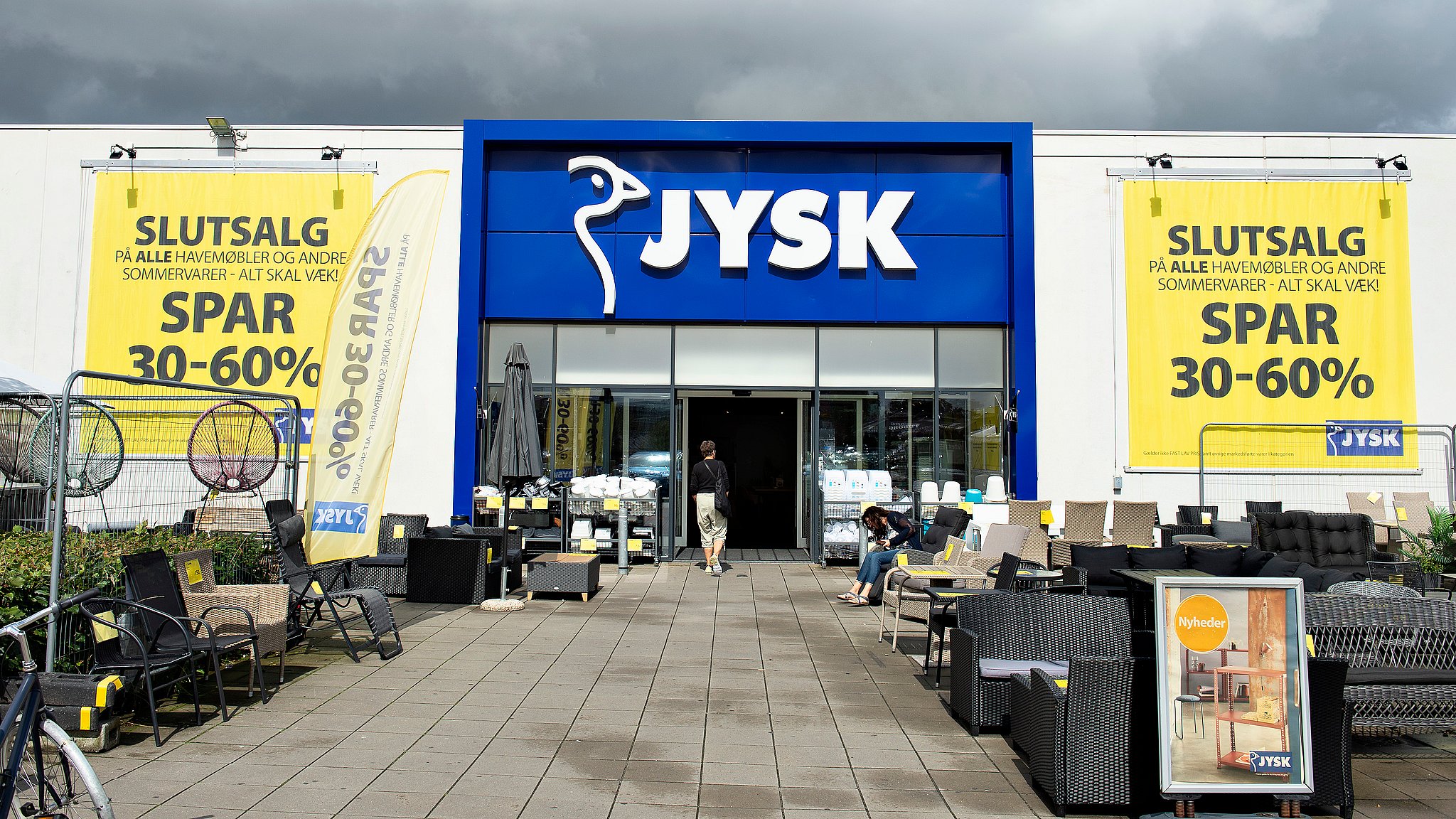 Omkreds Ligner udeladt Rekordbonus hos JYSK: Medarbejderne i Vilsund får 53.000 kroner hver | TV  MIDTVEST
