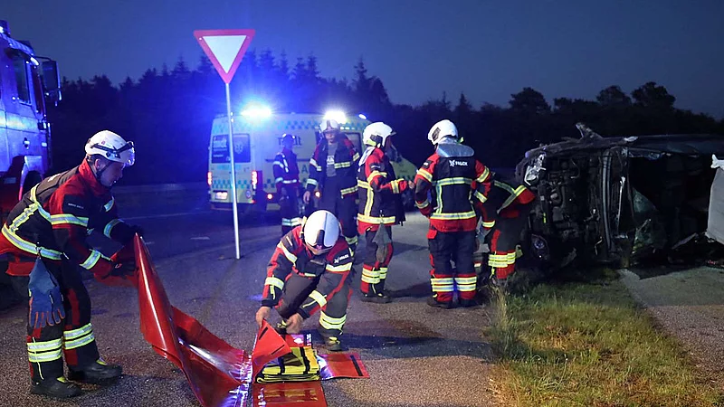 Ulykke Ved Nørre Snede: Bil Lå På Siden Da Hjælpen Kom Frem | TV MIDTVEST