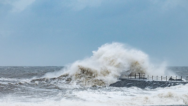 Tirsdag Begynder Efteråret – Kan Give Stormvejr Og Halv Måneds Regn På ...